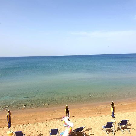 Resort ' Njulella Migliarello Kültér fotó
